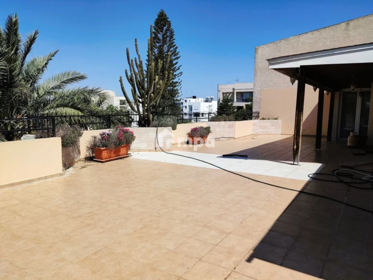 4 Bedroom Apartment for Sale in Strovolos, Nicosia District