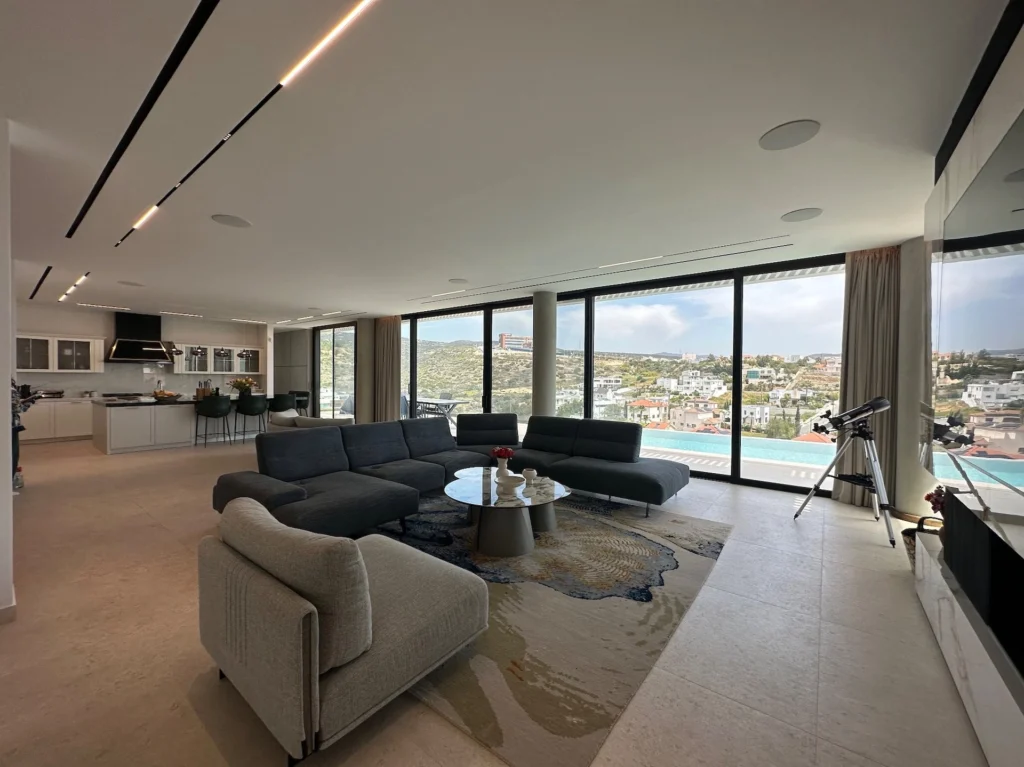 5 Bedroom House for Sale in Limassol – Agios Athanasios