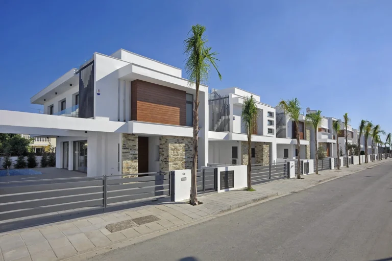5 Bedroom House for Sale in Livadia Larnakas, Larnaca District