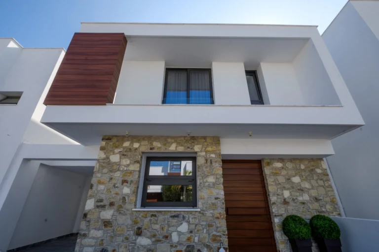 4 Bedroom House for Sale in Livadia Larnakas, Larnaca District