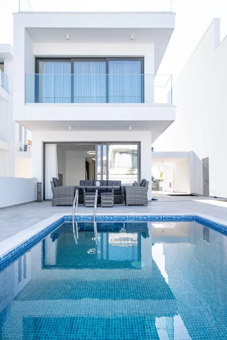 4 Bedroom House for Sale in Livadia Larnakas, Larnaca District