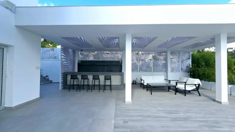 4 Bedroom House for Sale in Agios Tychonas, Limassol District