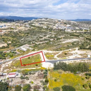 1,100m² Plot for Sale in Agios Tychonas, Limassol District