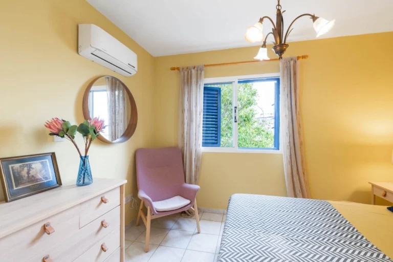 3 Bedroom House for Sale in Tombs Of the Kings, Paphos District