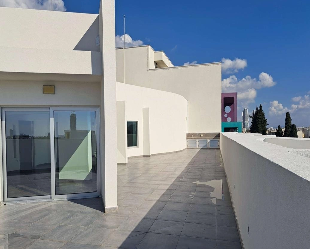 1188m² Office for Rent in Ypsonas, Limassol District