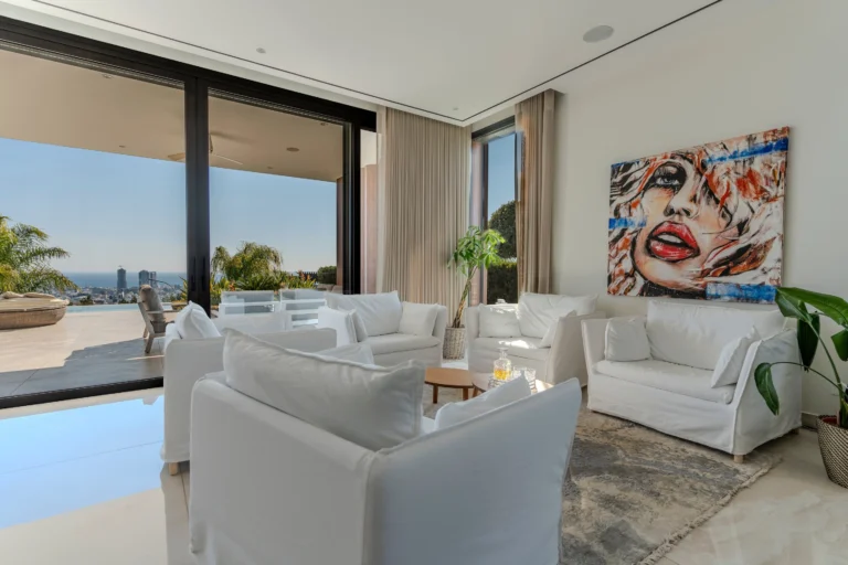 6+ Bedroom House for Sale in Germasogeia, Limassol District