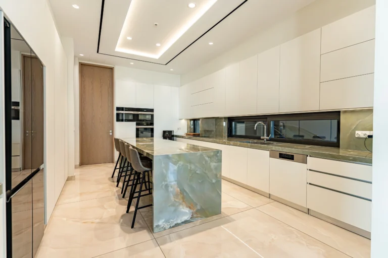 6+ Bedroom House for Sale in Germasogeia, Limassol District