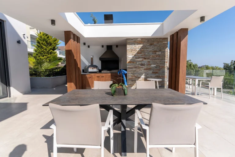 6+ Bedroom House for Sale in Germasogeia, Limassol District