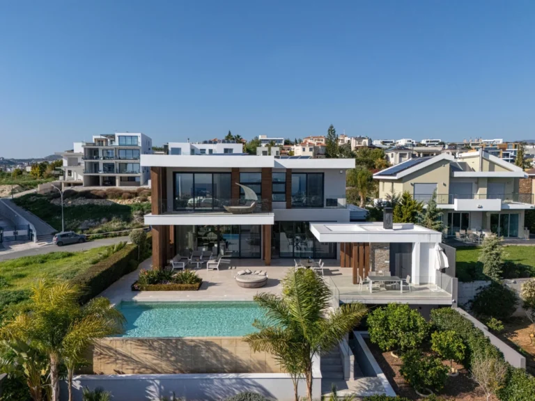 6+ Bedroom House for Sale in Germasogeia, Limassol District