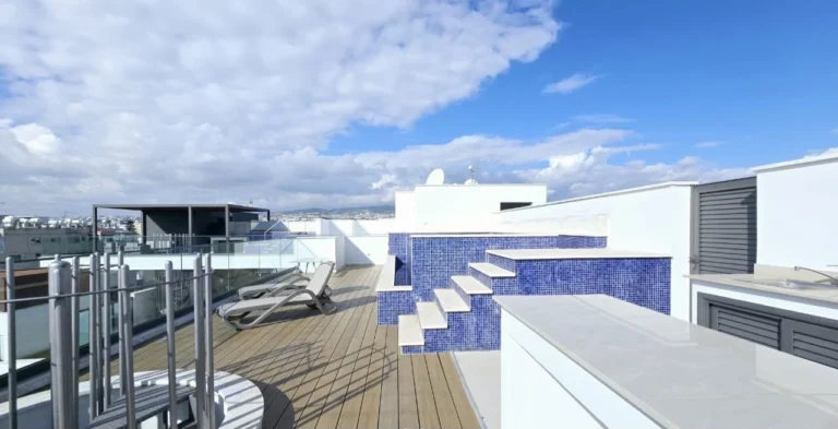 4 Bedroom Apartment for Rent in Potamos Germasogeias, Limassol District