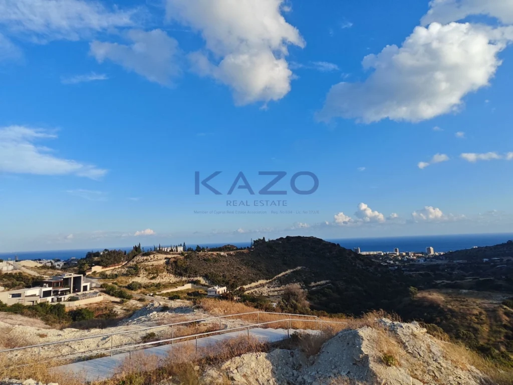 1,167m² Plot for Sale in Agios Tychonas, Limassol District