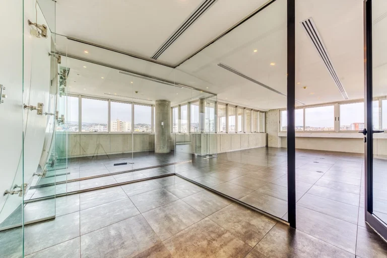 176m² Office for Rent in Limassol – Katholiki