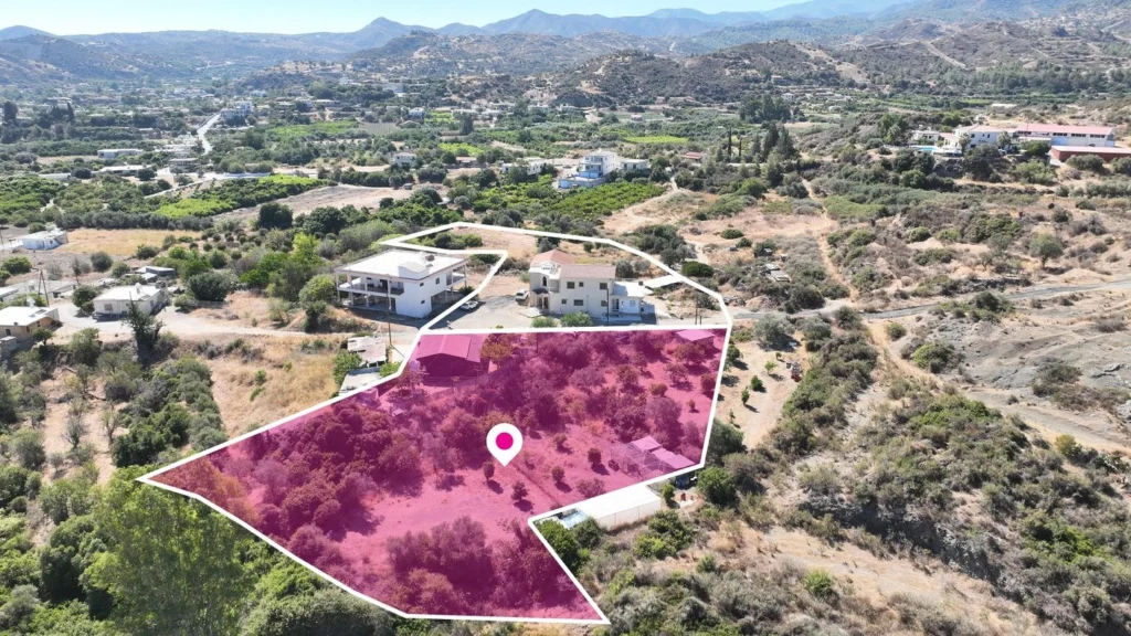 2 Bedroom House for Sale in Kato Pyrgos, Nicosia District