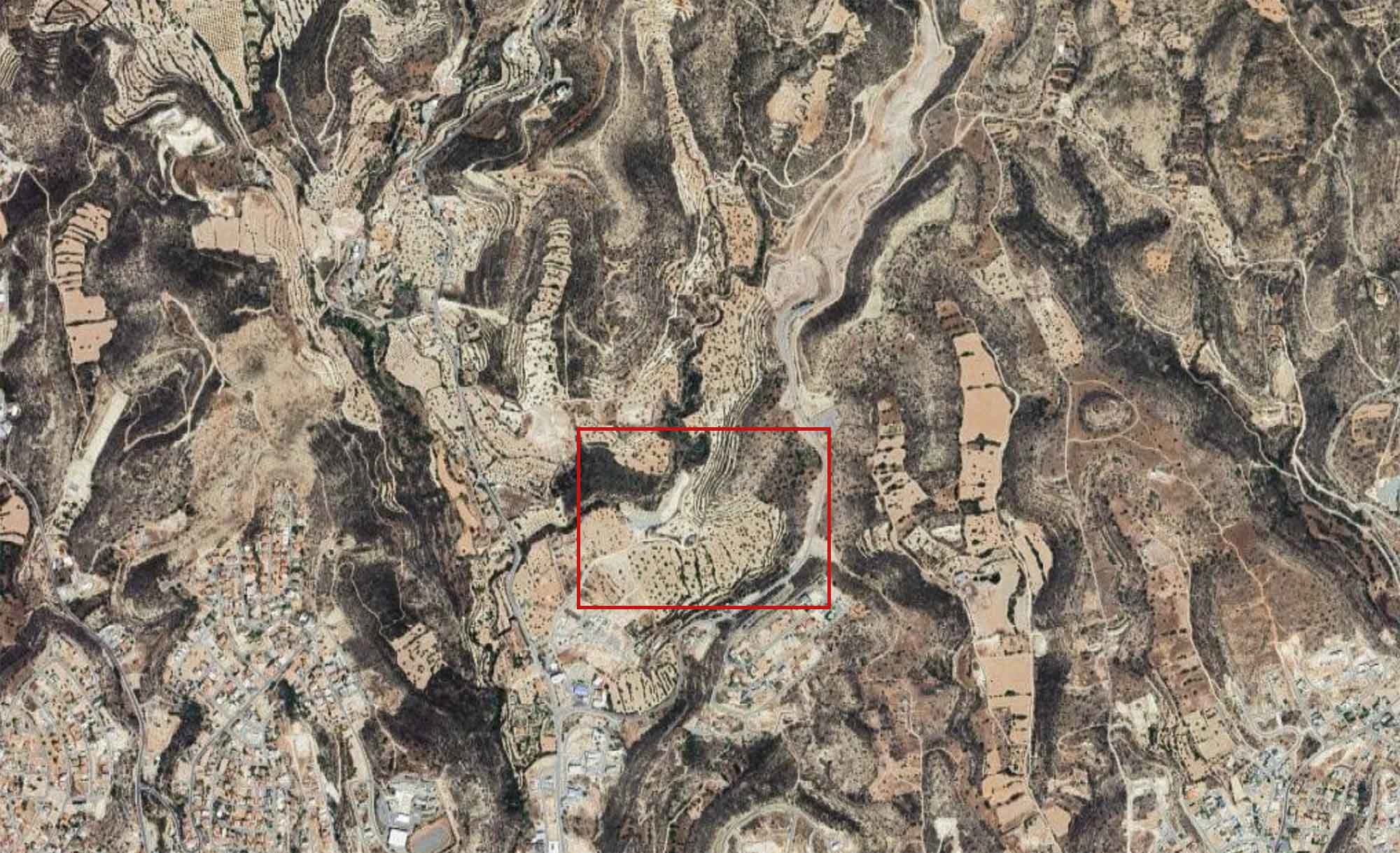 8,562m² Plot for Sale