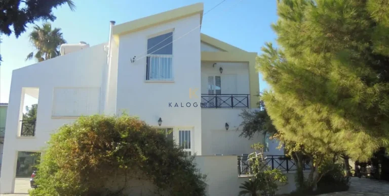 Cheap Houses and Villas for Sale Famagusta up to 500000 euro
