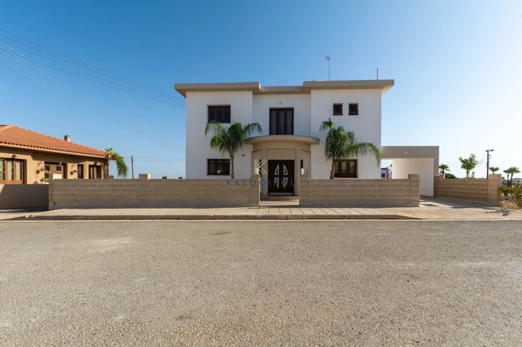 4 Bedroom House for Sale in Frenaros, Famagusta District