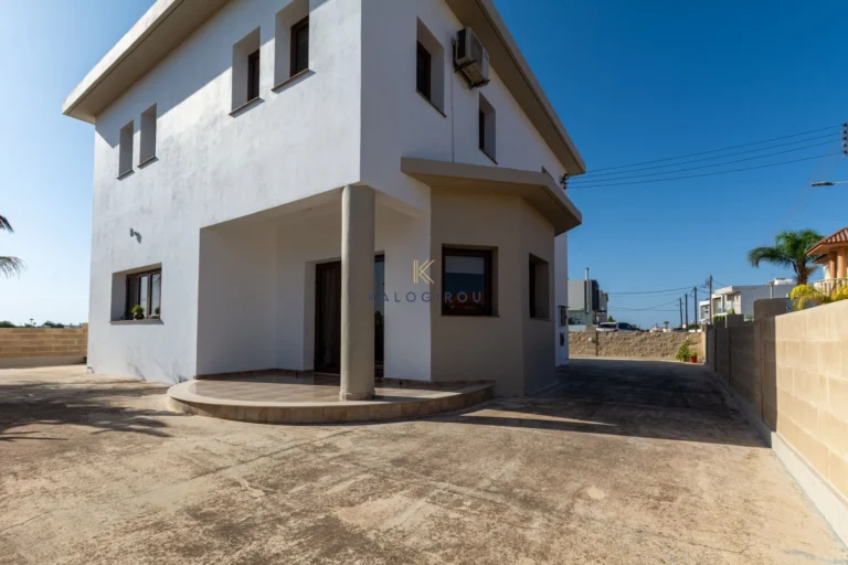 4 Bedroom House for Sale in Frenaros, Famagusta District