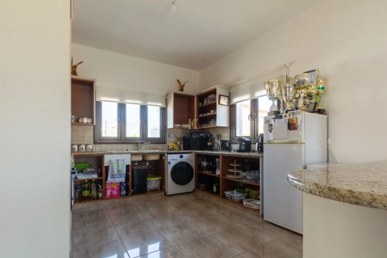 Cheap Houses and Villas for Sale Famagusta up to 400000 euro