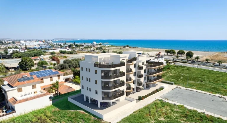 1480m² Building for Sale in Livadia Larnakas, Larnaca District