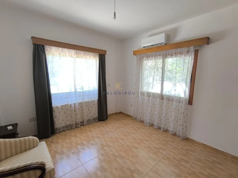5 Bedroom House for Sale in Dhekelia, Larnaca District