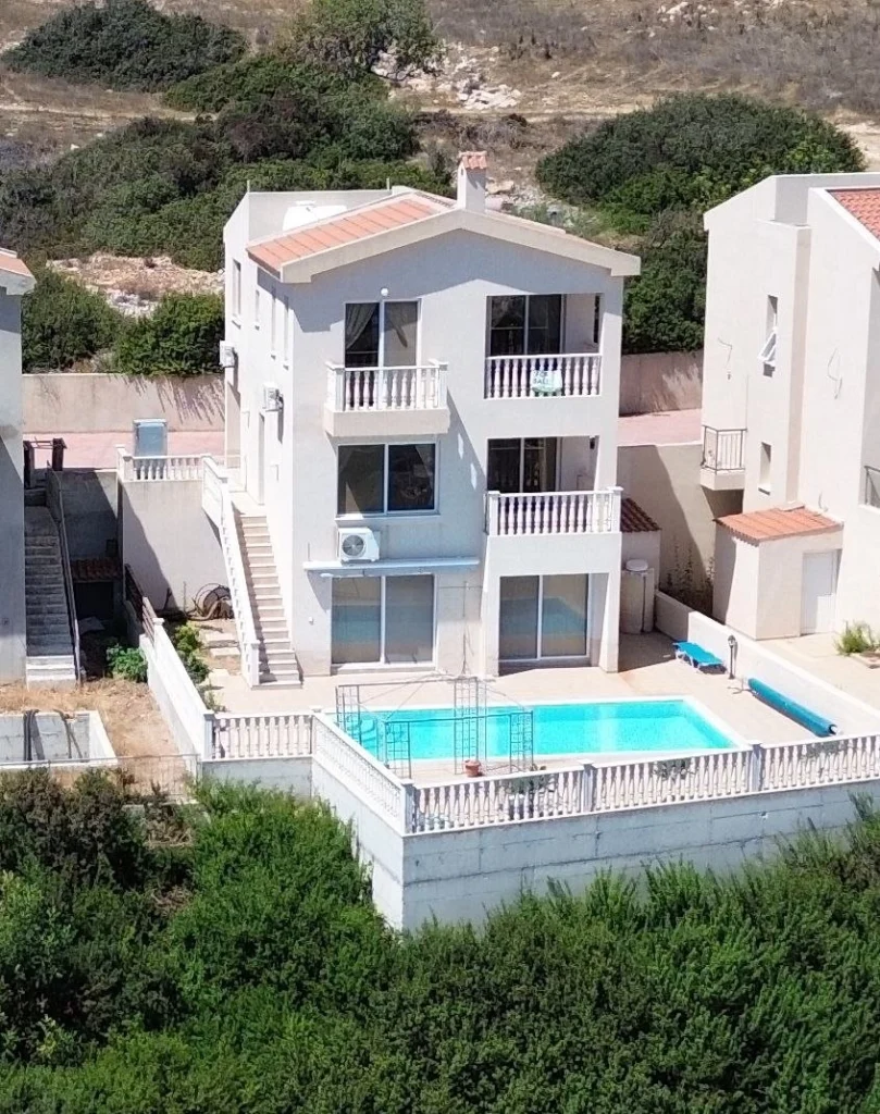 6+ Bedroom House for Sale in Pegeia, Paphos District