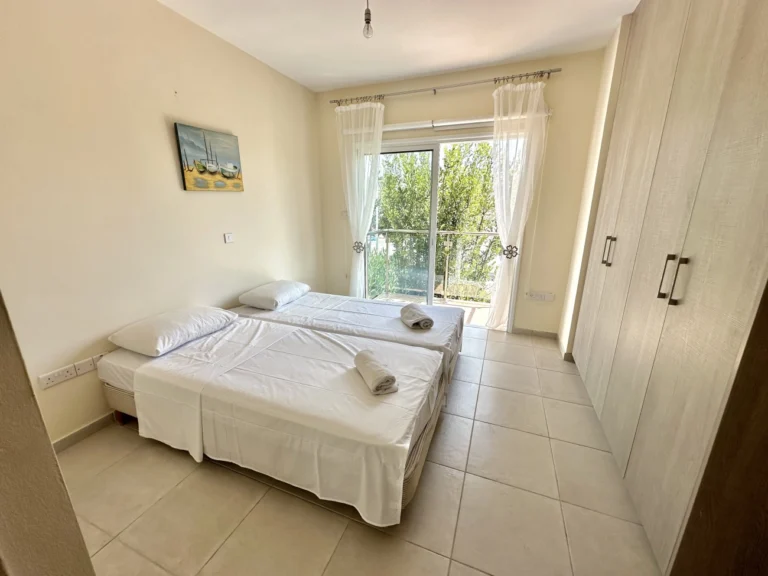 3 Bedroom House for Sale in Tombs Of the Kings, Paphos District