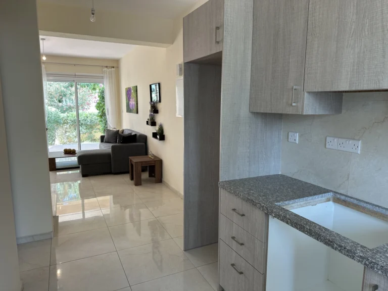 3 Bedroom House for Sale in Tombs Of the Kings, Paphos District
