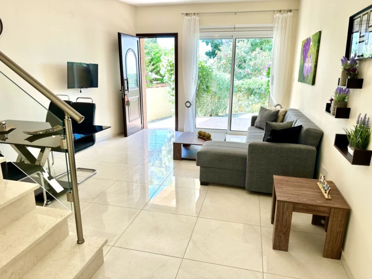 3 Bedroom House for Rent in Tombs Of the Kings, Paphos District