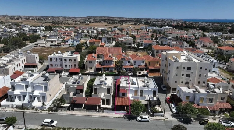 2 Bedroom House for Sale in Oroklini, Larnaca District