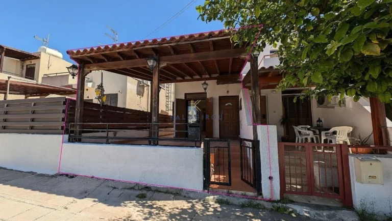 2 Bedroom House for Sale in Oroklini, Larnaca District