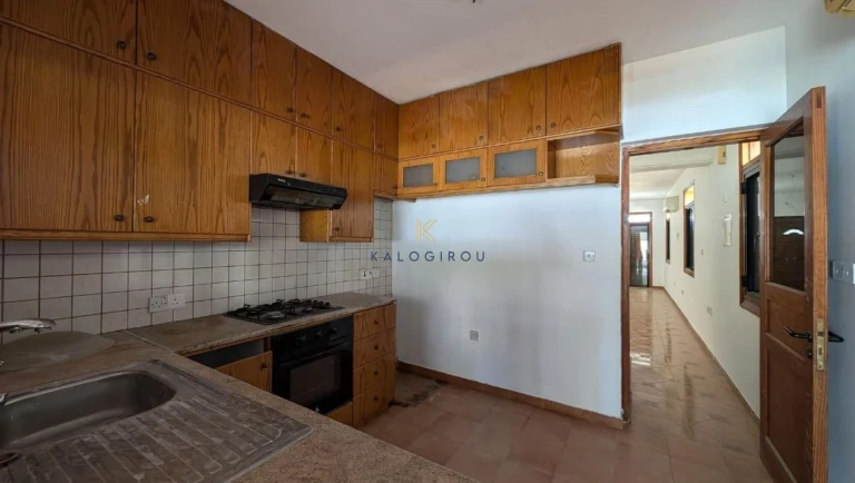 2 Bedroom House for Sale in Oroklini, Larnaca District