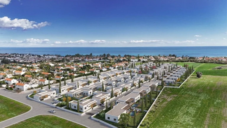 4 Bedroom House for Sale in Pervolia Larnacas