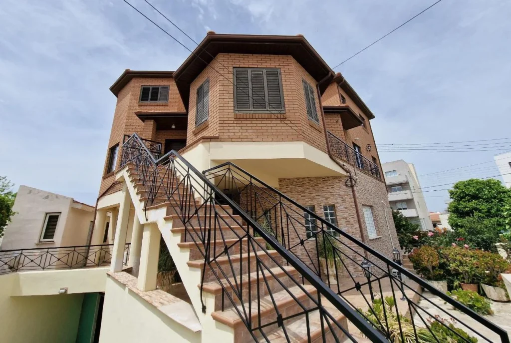 6+ Bedroom House for Sale in Lakatameia – Agios Nikolaos, Nicosia District