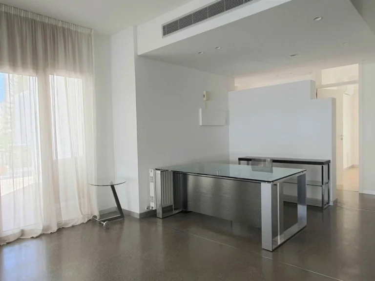 Квартира с 3 спальнями в аренду в районе Лимассола