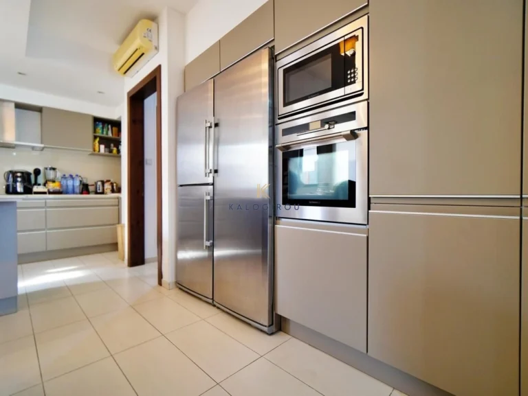 Cheap Houses and Villas for Sale Larnaca up to 900000 euro