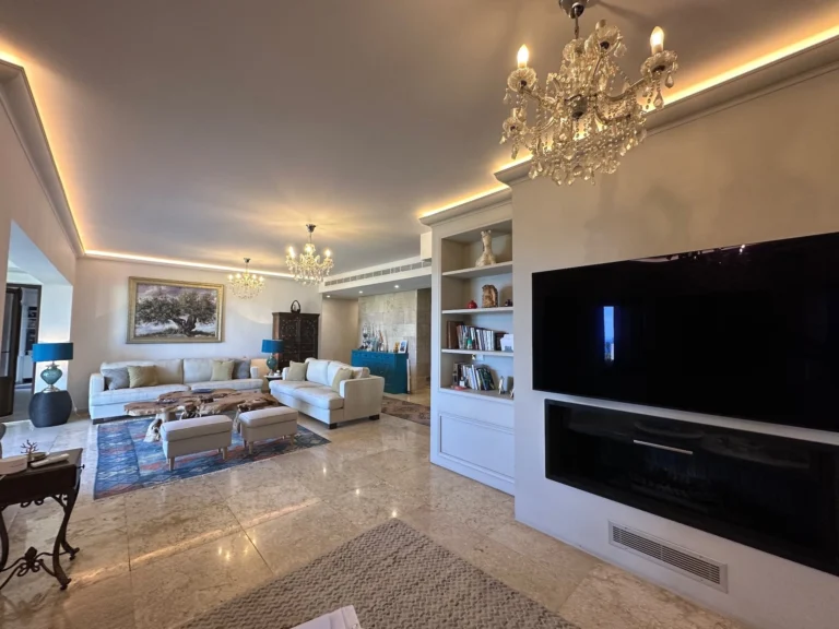 5 Bedroom House for Sale in Agios Tychonas, Limassol District