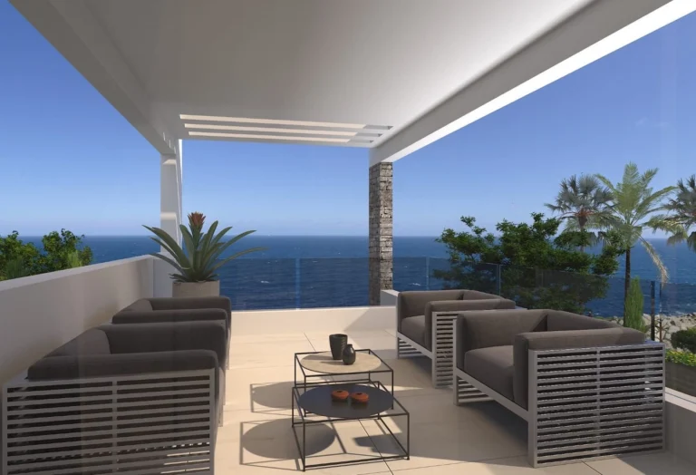 6+ Bedroom House for Sale in Kissonerga, Paphos District