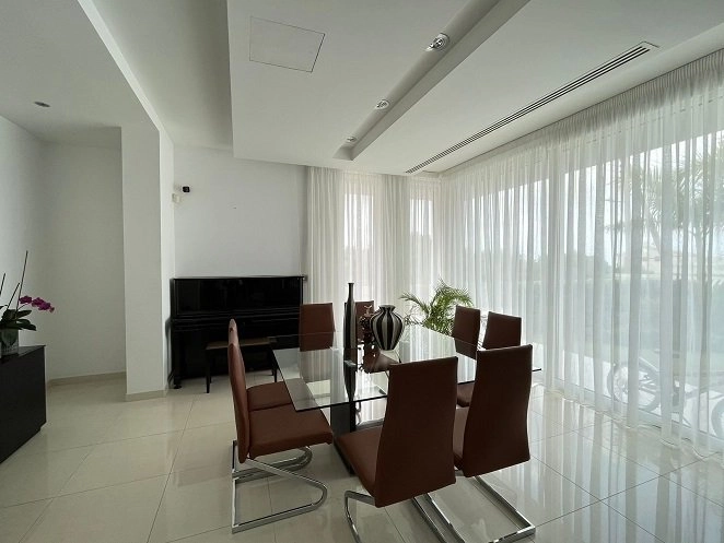 5 Bedroom House for Sale in Paphos – Anavargos