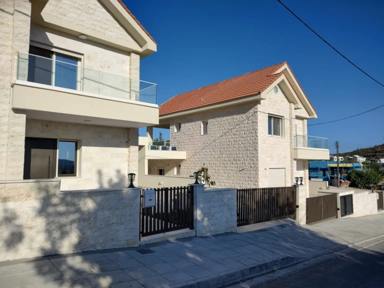 5 Bedroom House for Sale in Palodeia, Limassol District