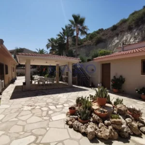 4 Bedroom House for Sale in Foinikaria, Limassol District