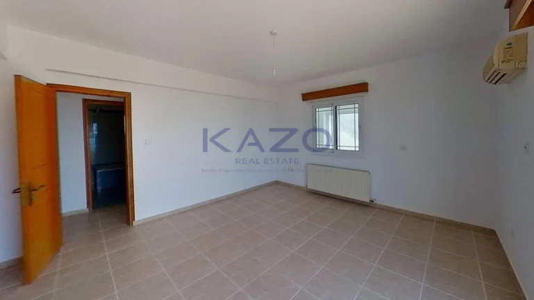 4 Bedroom House for Sale in Nea Dimmata, Paphos District
