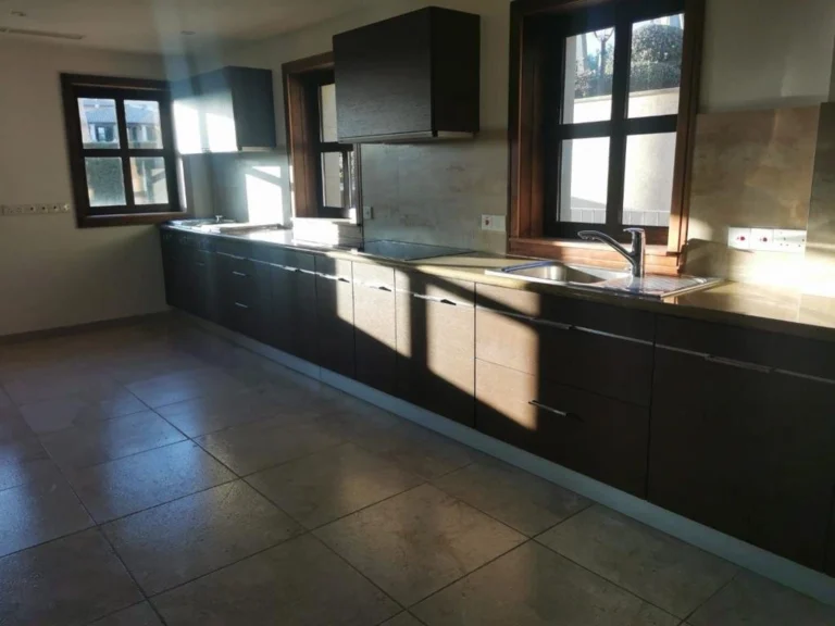 5 Bedroom House for Rent in Pyrgos Lemesou, Limassol District