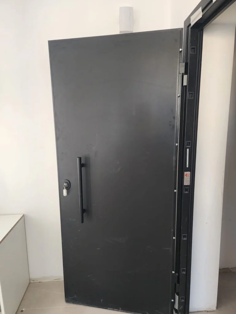 930m² Building for Sale in Limassol – Zakaki