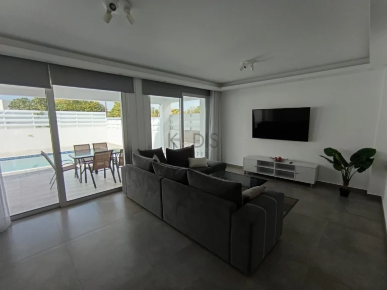 Cheap Houses and Villas for Sale Larnaca up to 700000 euro