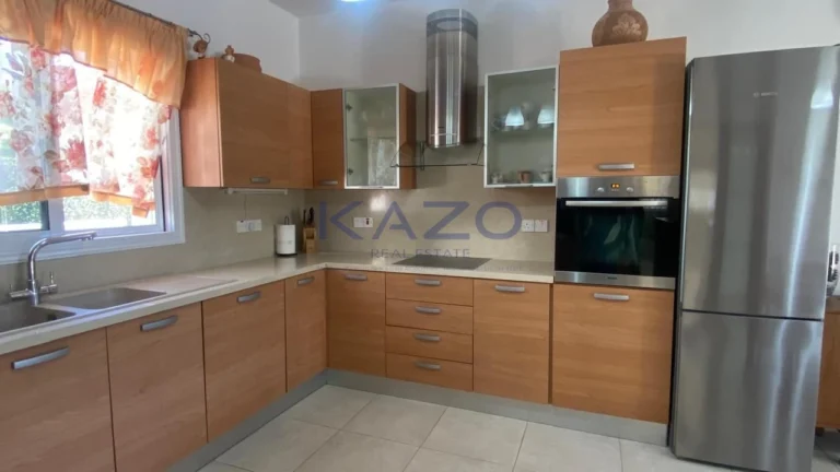 3 Bedroom House for Sale in Agios Tychonas, Limassol District