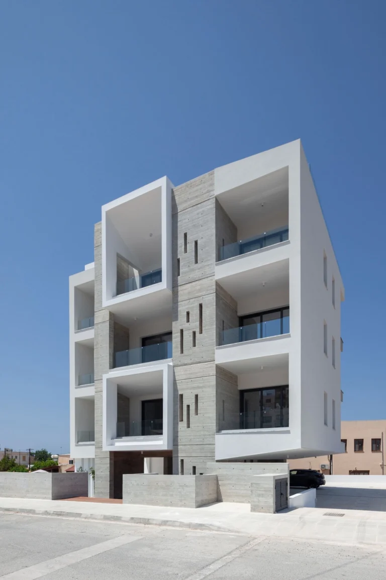 2 Bedroom Apartment for Sale in Tombs Of the Kings, Paphos District