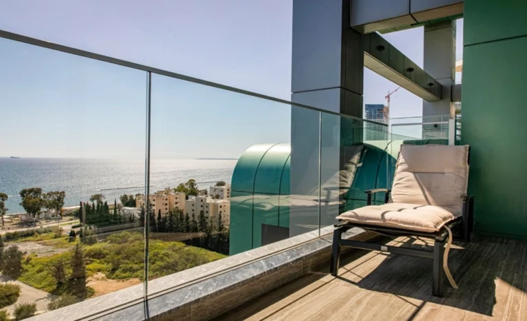4 Bedroom Apartment for Sale in Agios Tychonas, Limassol District