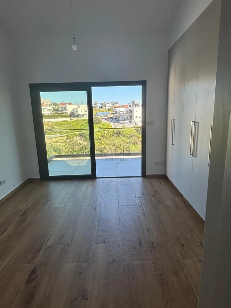 3 Bedroom House for Sale in Episkopi, Limassol District