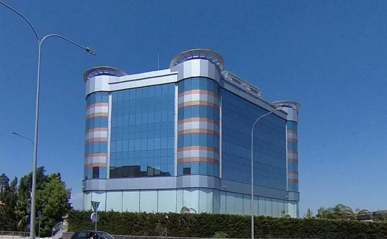2922m² Office for Rent in Limassol District