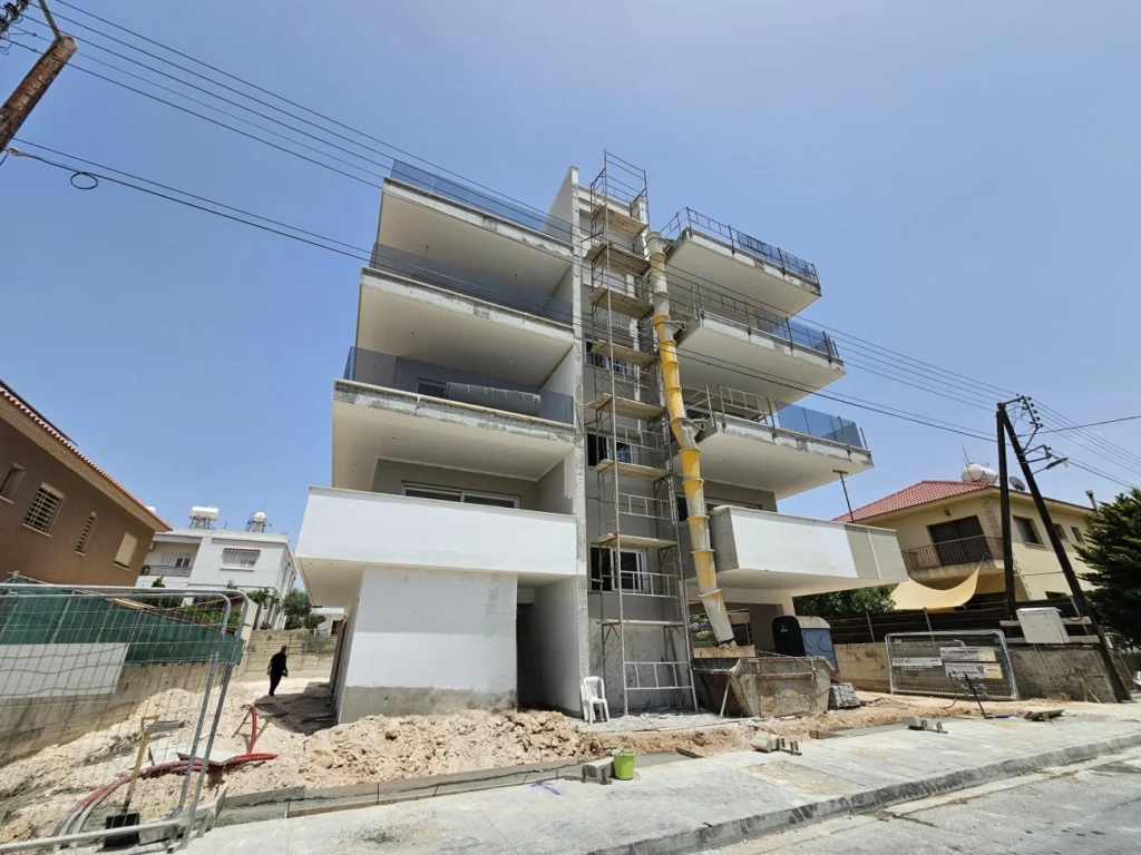 3 Bedroom Apartment for Sale in Limassol – Mesa Geitonia